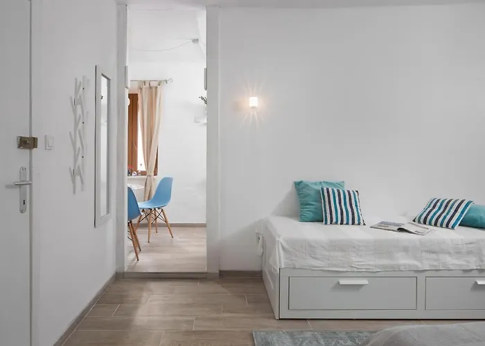 Porpor Apartments In Old Town By Irundo